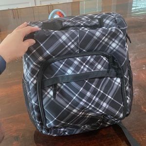 NWT insulated one shoulder backpack cold bag